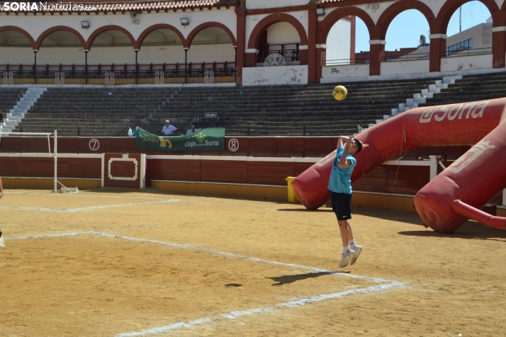 En im&aacute;genes: Las finales del V&oacute;ley Plaza empiezan con los m&aacute;s peque&ntilde;os