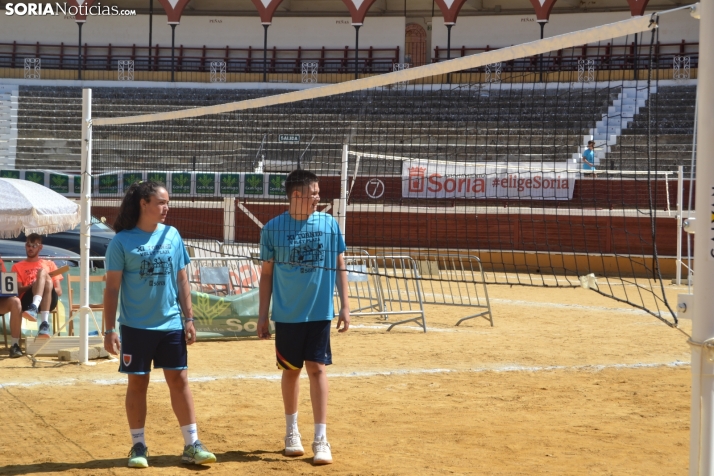 En im&aacute;genes: Las finales del V&oacute;ley Plaza empiezan con los m&aacute;s peque&ntilde;os