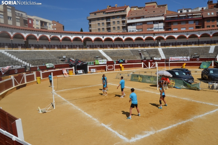 En im&aacute;genes: Las finales del V&oacute;ley Plaza empiezan con los m&aacute;s peque&ntilde;os