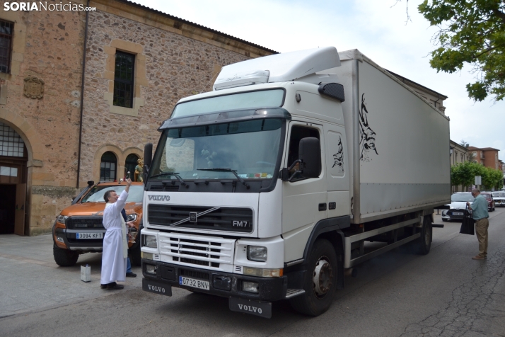 Fotos: Cientos de veh&iacute;culos son bendecidos en Soria por el D&iacute;a de San Crist&oacute;bal
