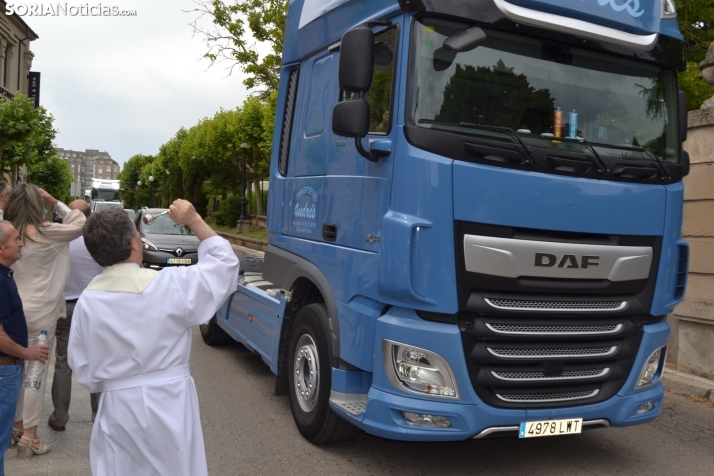 Fotos: Cientos de veh&iacute;culos son bendecidos en Soria por el D&iacute;a de San Crist&oacute;bal