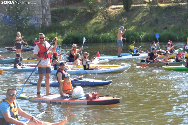 En im&aacute;genes: Cientos de pirag&uuml;istas surcan las aguas del Duero en la XXII edici&oacute;n de su Tra