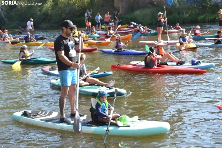 En im&aacute;genes: Cientos de pirag&uuml;istas surcan las aguas del Duero en la XXII edici&oacute;n de su Tra
