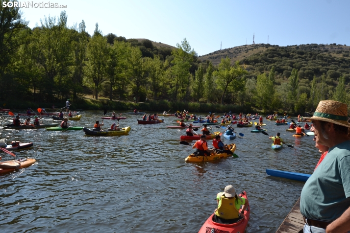 En im&aacute;genes: Cientos de pirag&uuml;istas surcan las aguas del Duero en la XXII edici&oacute;n de su Tra