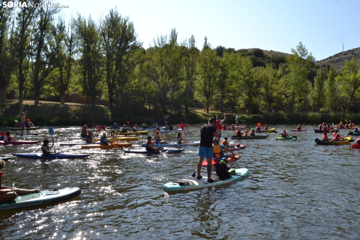 En im&aacute;genes: Cientos de pirag&uuml;istas surcan las aguas del Duero en la XXII edici&oacute;n de su Tra