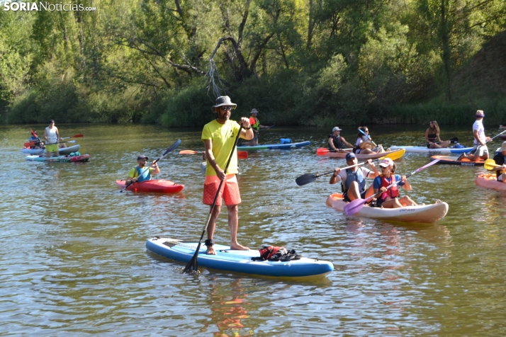En im&aacute;genes: Cientos de pirag&uuml;istas surcan las aguas del Duero en la XXII edici&oacute;n de su Tra