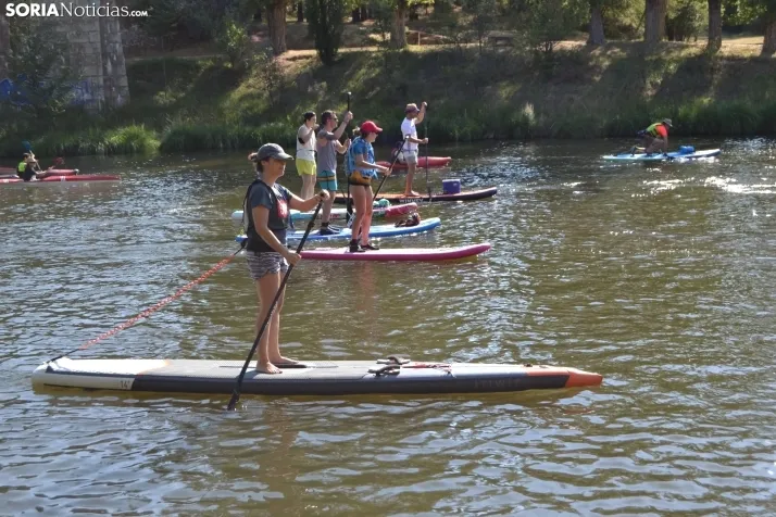 En im&aacute;genes: Cientos de pirag&uuml;istas surcan las aguas del Duero en la XXII edici&oacute;n de su Tra