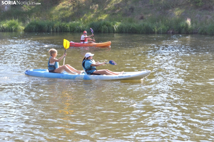 En im&aacute;genes: Cientos de pirag&uuml;istas surcan las aguas del Duero en la XXII edici&oacute;n de su Tra