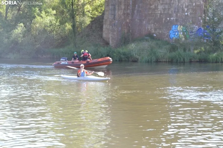 En im&aacute;genes: Cientos de pirag&uuml;istas surcan las aguas del Duero en la XXII edici&oacute;n de su Tra
