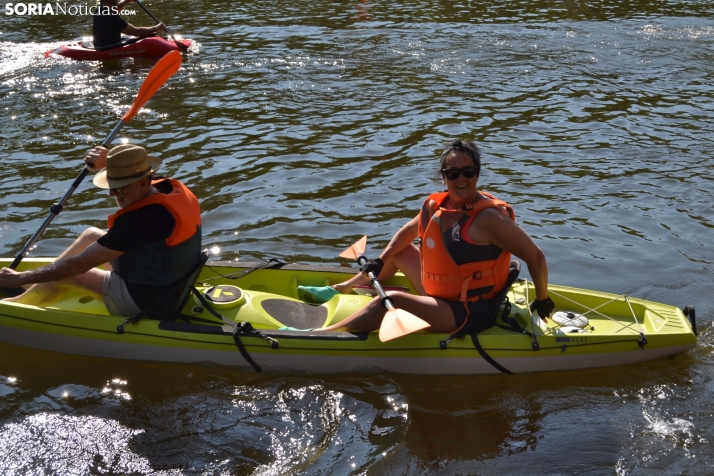 En im&aacute;genes: Cientos de pirag&uuml;istas surcan las aguas del Duero en la XXII edici&oacute;n de su Tra