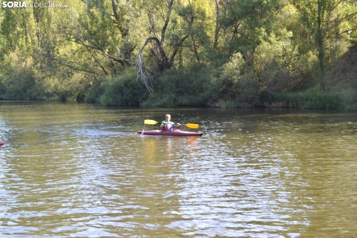 En im&aacute;genes: Cientos de pirag&uuml;istas surcan las aguas del Duero en la XXII edici&oacute;n de su Tra