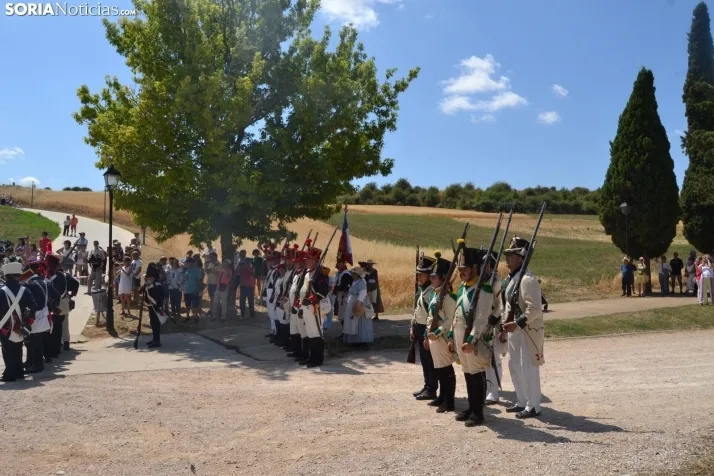 En im&aacute;genes: Almaz&aacute;n regresa a 1810 con la representaci&oacute;n de la batalla contra el ej&eacu
