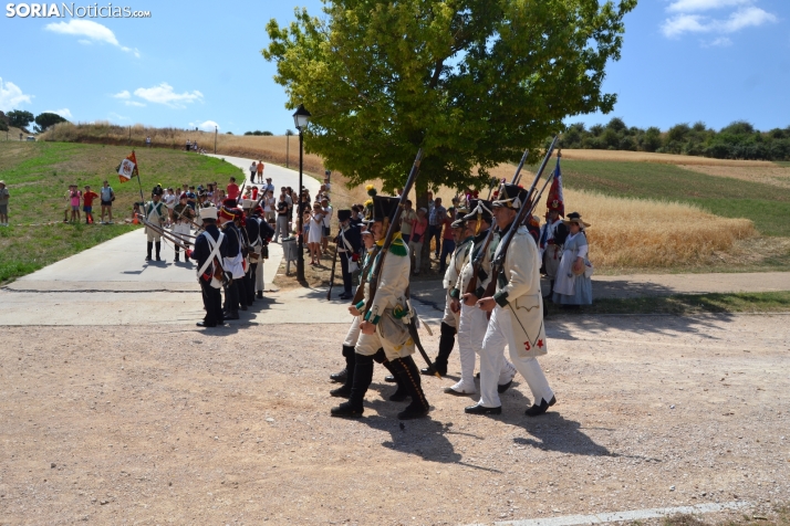 En im&aacute;genes: Almaz&aacute;n regresa a 1810 con la representaci&oacute;n de la batalla contra el ej&eacu