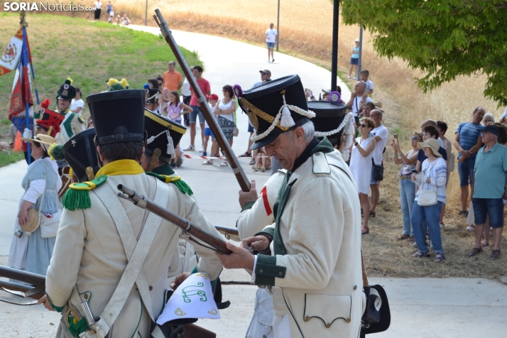 En im&aacute;genes: Almaz&aacute;n regresa a 1810 con la representaci&oacute;n de la batalla contra el ej&eacu