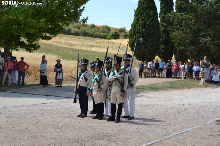 En im&aacute;genes: Almaz&aacute;n regresa a 1810 con la representaci&oacute;n de la batalla contra el ej&eacu