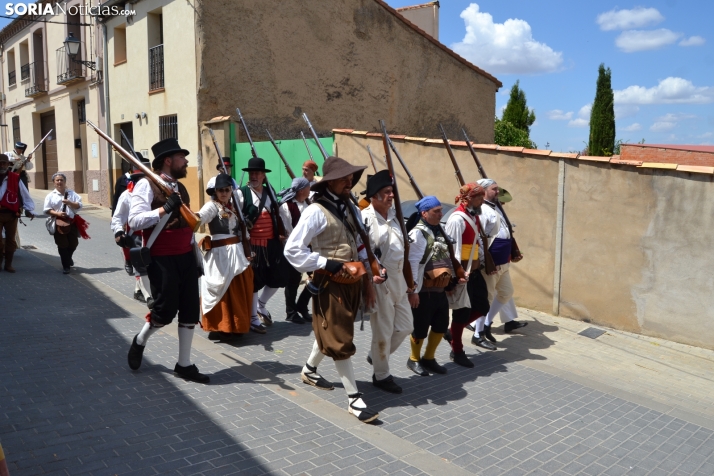 En im&aacute;genes: Almaz&aacute;n regresa a 1810 con la representaci&oacute;n de la batalla contra el ej&eacu