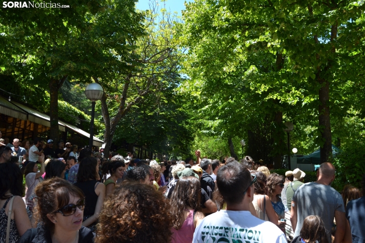 Fotos: El verm&uacute; del Enclave del Agua pone patas arriba La Dehesa