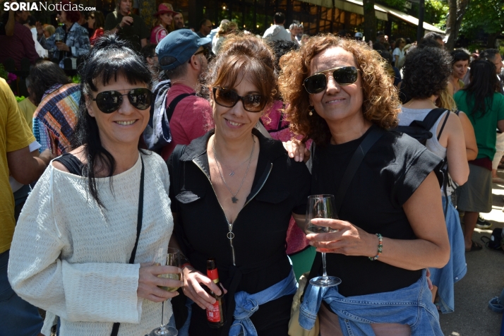 Fotos: El verm&uacute; del Enclave del Agua pone patas arriba La Dehesa