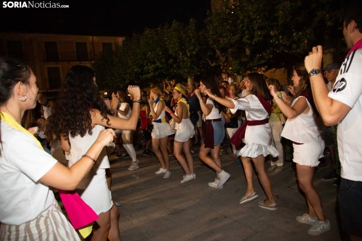 El Burgo baila la Rueda