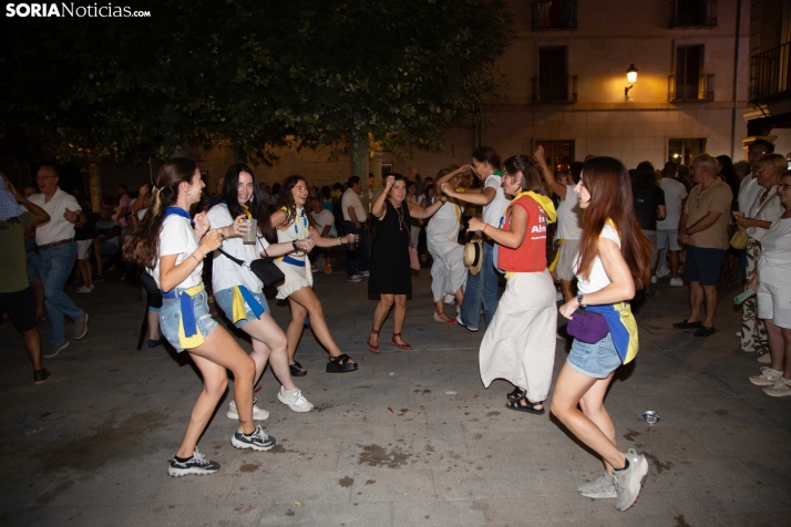 El Burgo baila la Rueda