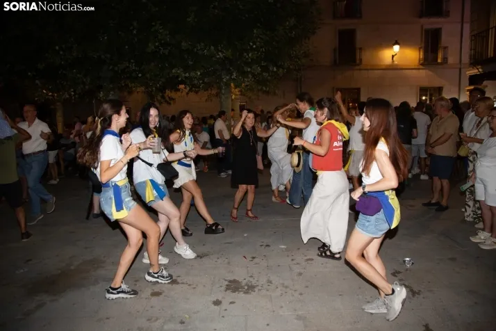 El Burgo baila la Rueda