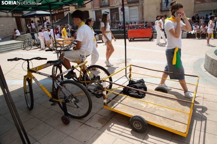 El Burgo se refresca con sus cucañas