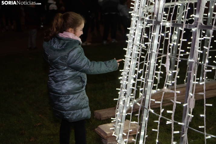 Encendido del árbol en Golmayo