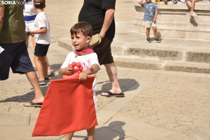 Encierro infantil en El Burgo.