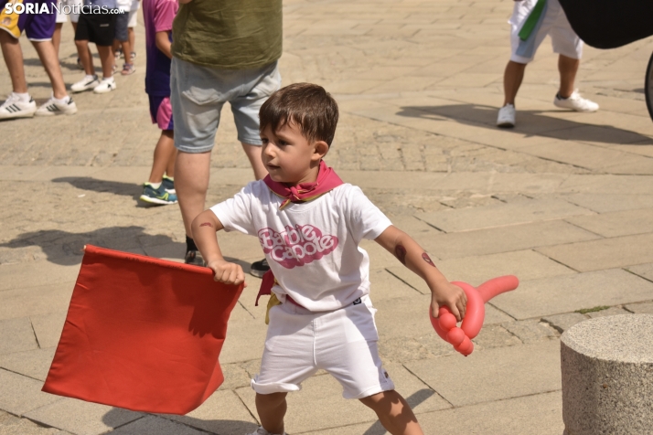 Encierro infantil en El Burgo.