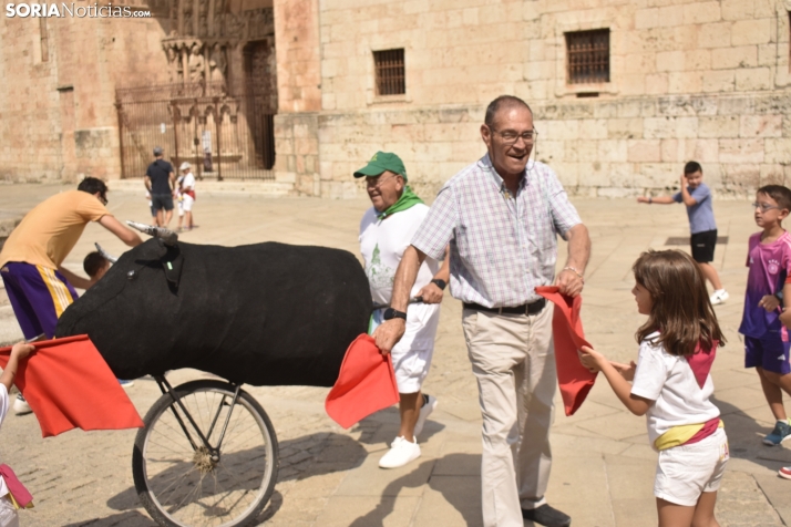 Encierro infantil en El Burgo.