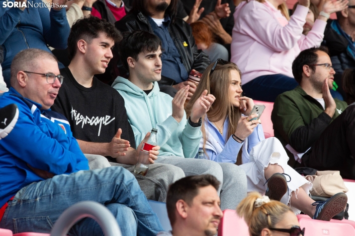Fiesta del fútbol, con acento femenino, en Soria