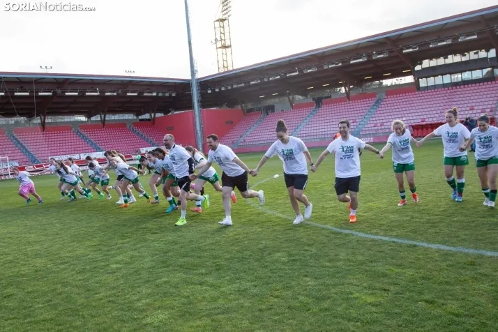 Fiesta del fútbol, con acento femenino, en Soria