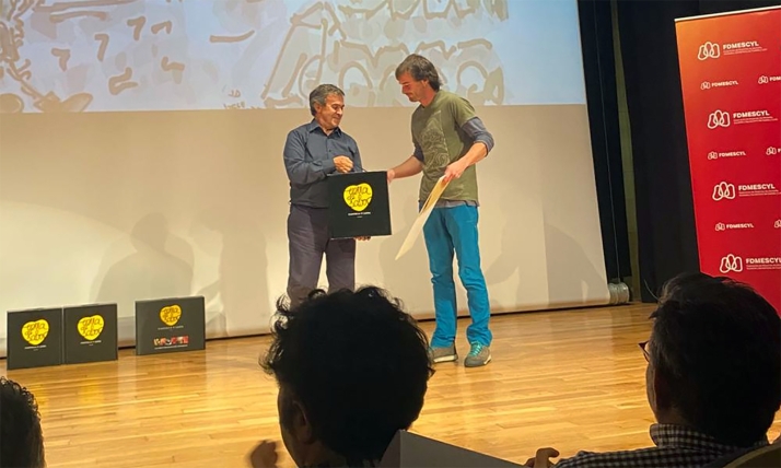 El escalador soriano Gonzalo Torre, premiado por su hito en Angola