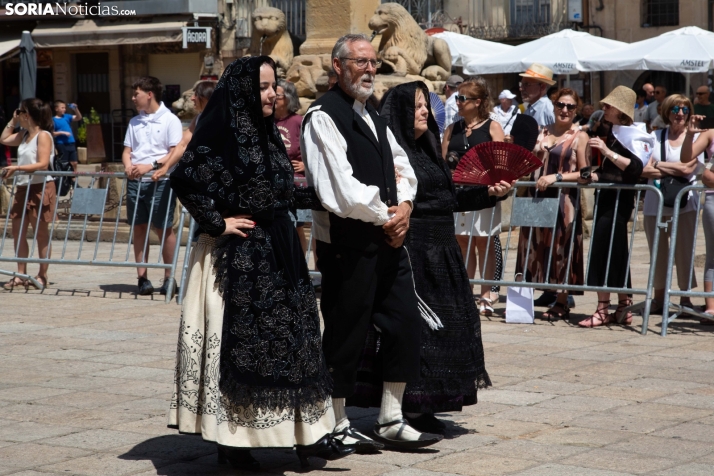 Lunes de Bailas 2025