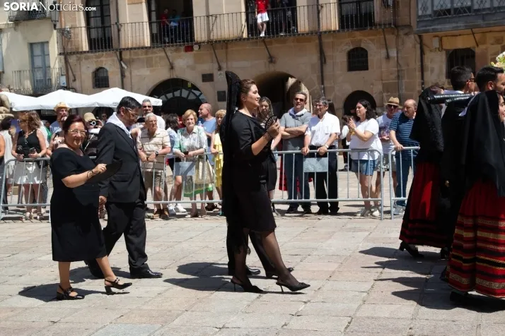 Lunes de Bailas 2025