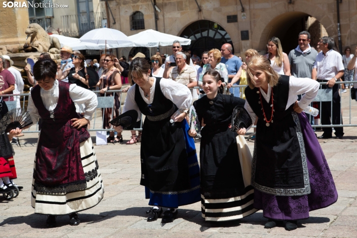 Lunes de Bailas 2025