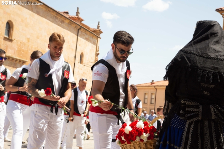 Lunes de Bailas 2025