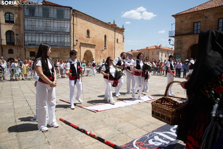 Lunes de Bailas 2025