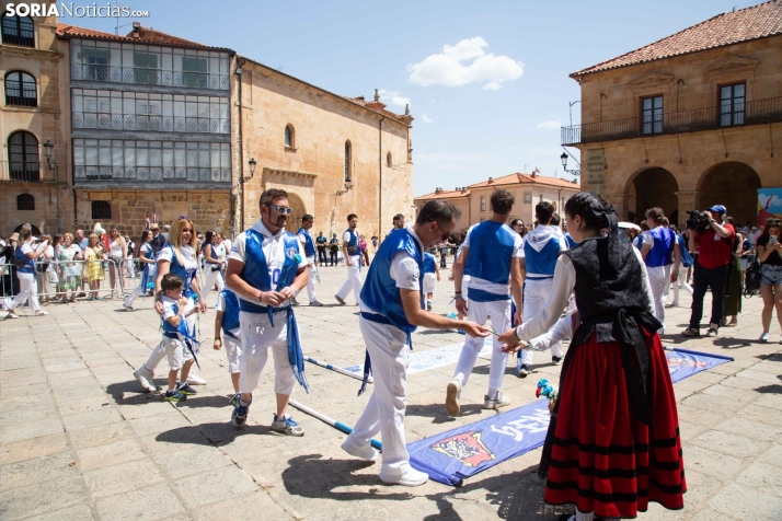 Lunes de Bailas 2025