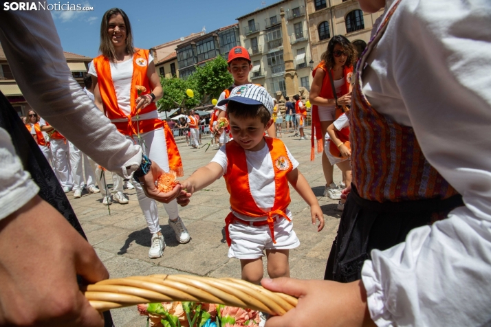 Lunes de Bailas 2025