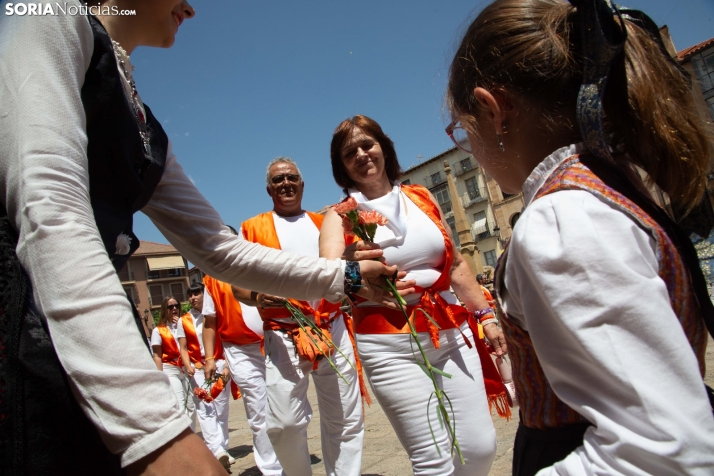 Lunes de Bailas 2025