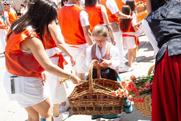 Lunes de Bailas 2025