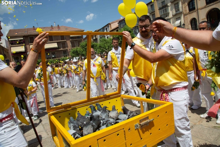 Lunes de Bailas 2025