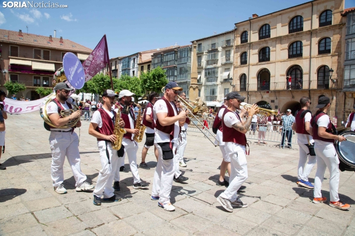 Lunes de Bailas 2025