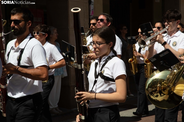 Lunes de Bailas 2025