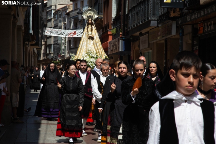 Lunes de Bailas 2025