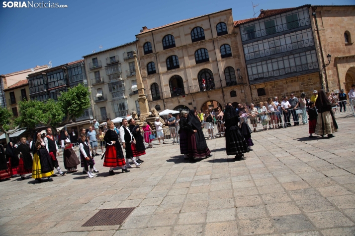 Lunes de Bailas 2025