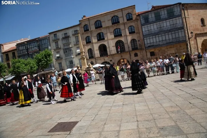 Lunes de Bailas 2025