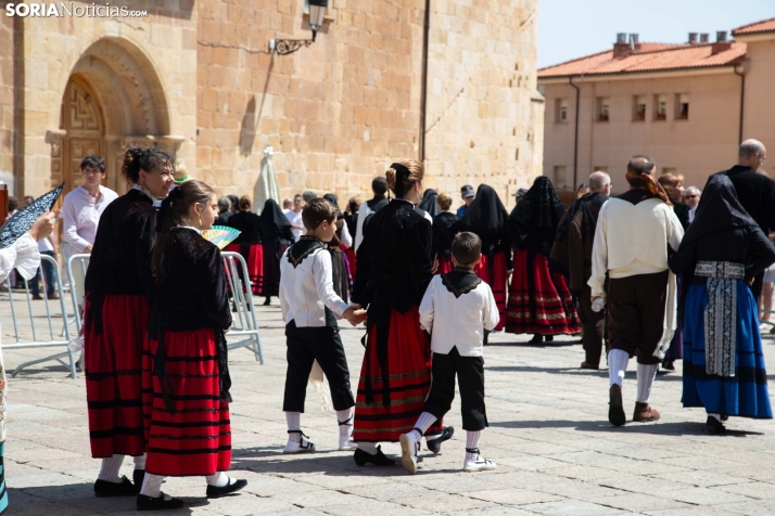 Lunes de Bailas 2025