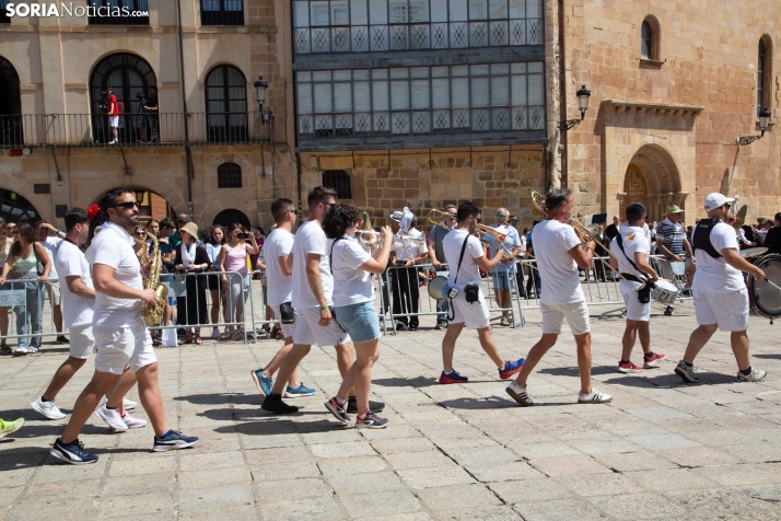 Lunes de Bailas 2025